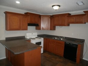 5805 Fleetwood Dr in Horn Lake, MS - Building Photo - Building Photo