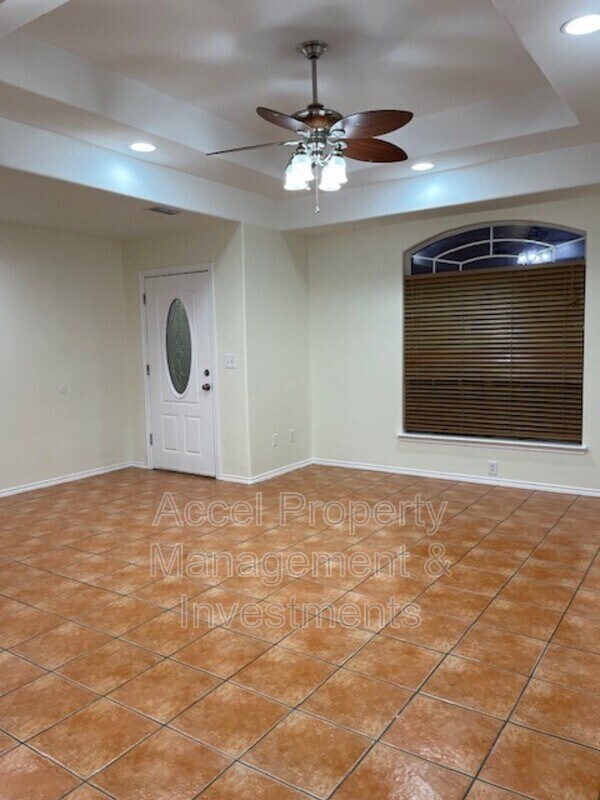 1606 S Kumquat St in Pharr, TX - Building Photo - Building Photo