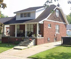 6741 Buckingham Ave in Allen Park, MI - Building Photo