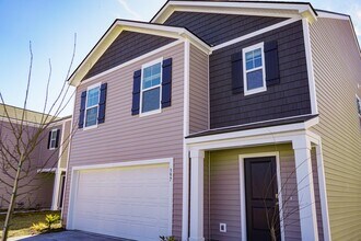 397 Coconut Dr in Bloomingdale, GA - Building Photo - Building Photo