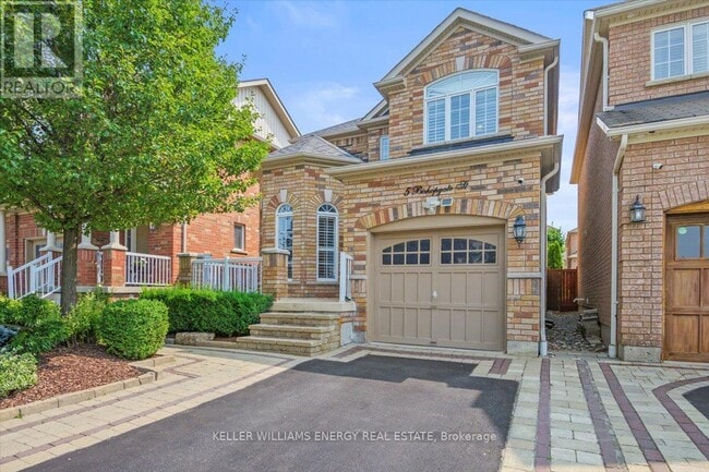 property at 5 Bishopgate St