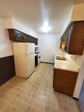 10500 W Fond du Lac Ave in Milwaukee, WI - Building Photo - Building Photo
