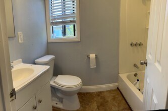 2110 Keith St, Unit 2116 1-2 Keith Street in Los Angeles, CA - Foto de edificio - Building Photo