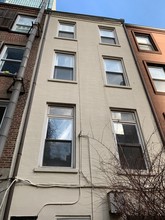 216 E 50th St in New York, NY - Building Photo - Other