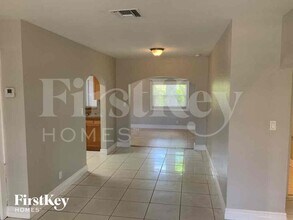 630 NW 67th Terrace in Margate, FL - Building Photo - Building Photo