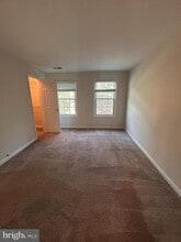 2225 Lovedale Ln in Reston, VA - Building Photo - Building Photo