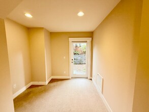 746 N 92nd St in Seattle, WA - Building Photo - Building Photo