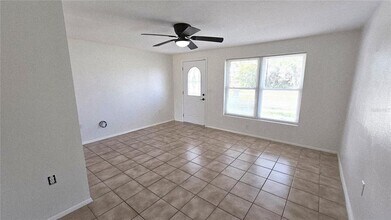 284 Rotonda Blvd W in Rotonda West, FL - Building Photo - Building Photo