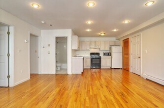 632 Adams St in Hoboken, NJ - Building Photo - Building Photo