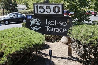 Ikoi-so Terrace in Milwaukie, OR - Foto de edificio - Building Photo