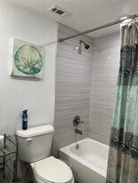 1206 Ave N Ursuline St in Galveston, TX - Building Photo