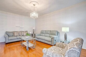 1709 Circle Creek Dr in Lewisville, TX - Building Photo - Building Photo