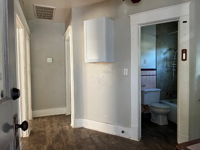 property at 807 S Monroe St