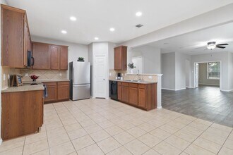 3637 Double Diamond in Selma, TX - Building Photo - Building Photo