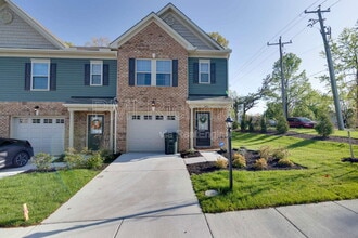 3501 Middlewich Way in Henrico, VA - Building Photo - Building Photo