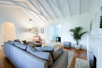 214 33rd St in West Palm Beach, FL - Building Photo - Building Photo