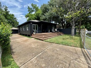 1451 E 33rd St in Houston, TX - Building Photo - Building Photo