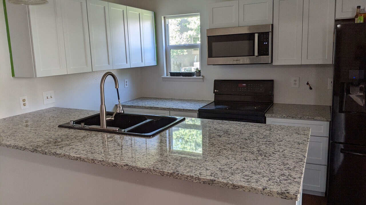 1161 S Yosemite Way, Unit 33 in Denver, CO - Foto de edificio