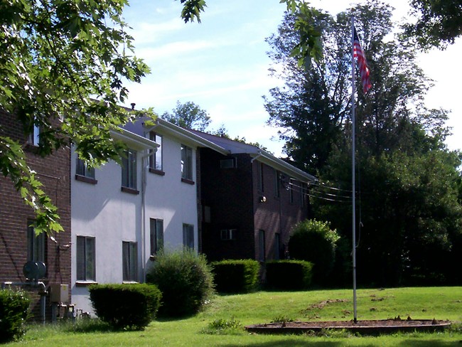 Parkview Arms I & II in Oxford, OH - Building Photo - Building Photo