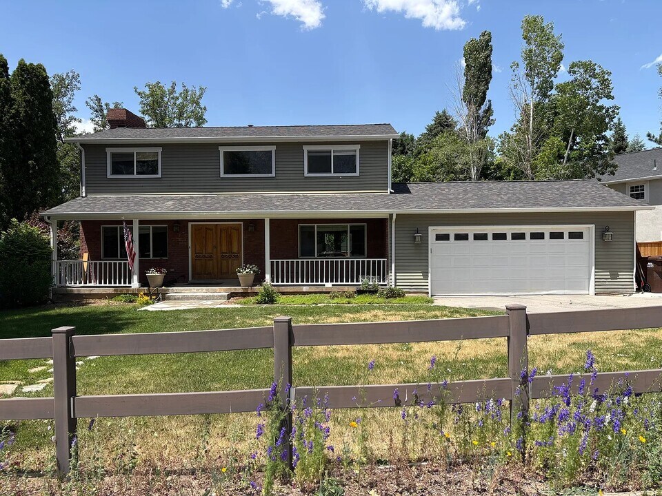 595 Mountainville Cir in Alpine, UT - Building Photo