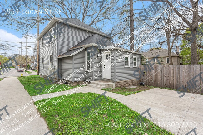 959 Logan St SE in Grand Rapids, MI - Building Photo - Building Photo