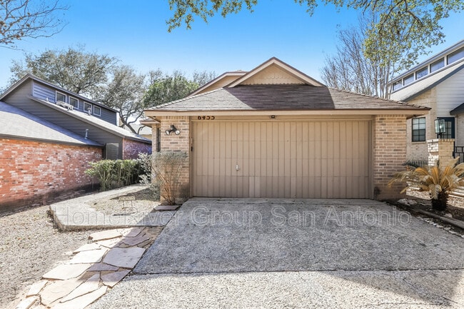 6455 Brookway Dr in San Antonio, TX - Building Photo - Building Photo