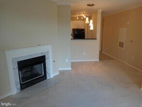 2700 Bellforest Ct in Vienna, VA - Building Photo - Building Photo