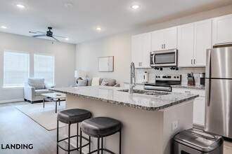 1650 Harris Hill Rd, Unit 07-7206 in San Marcos, TX - Foto de edificio - Building Photo