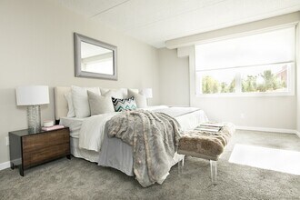 225 Lordship Blvd in Stratford, CT - Building Photo - Building Photo