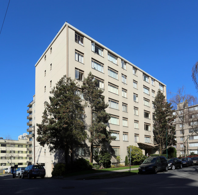 Centennial Court in Vancouver, BC - Building Photo - Building Photo