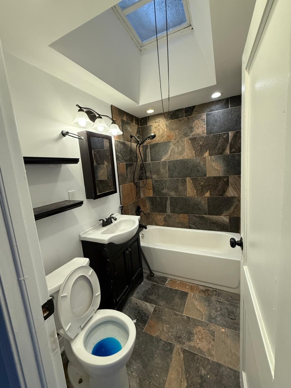 7416 Gilbert St in Philadelphia, PA - Building Photo - Building Photo