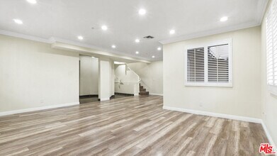 420 Riverdale Dr in Glendale, CA - Building Photo - Building Photo