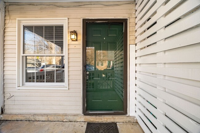 480 Burgoyne Rd in Charlottesville, VA - Building Photo - Building Photo