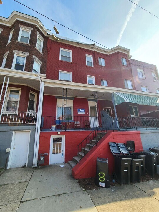 8 Welsford St in Pittsburgh, PA - Building Photo