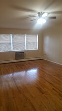 38 Woodedge Ave in Edison, NJ - Building Photo - Building Photo