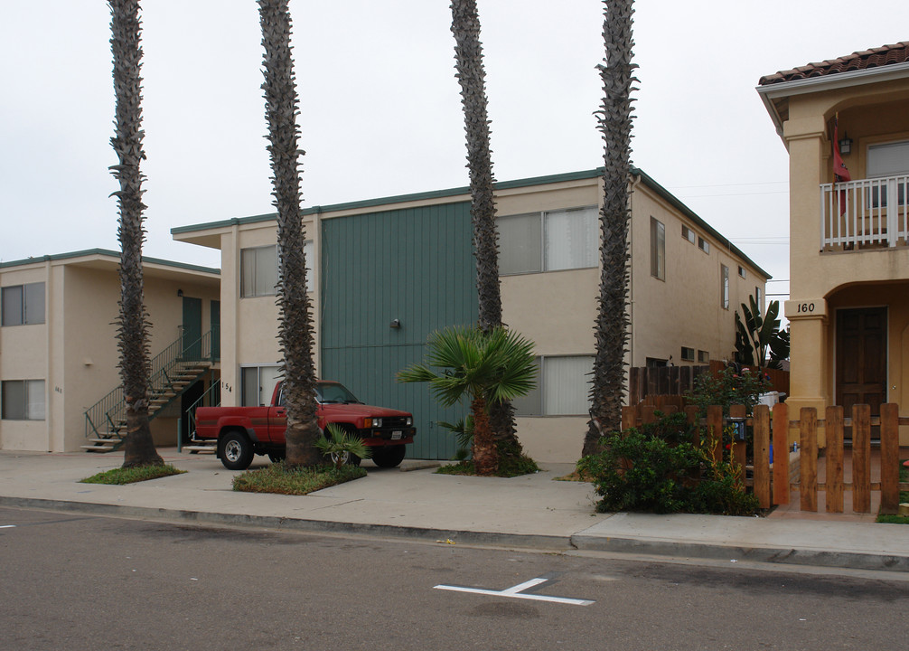 154 Daisy Ave in Imperial Beach, CA - Building Photo