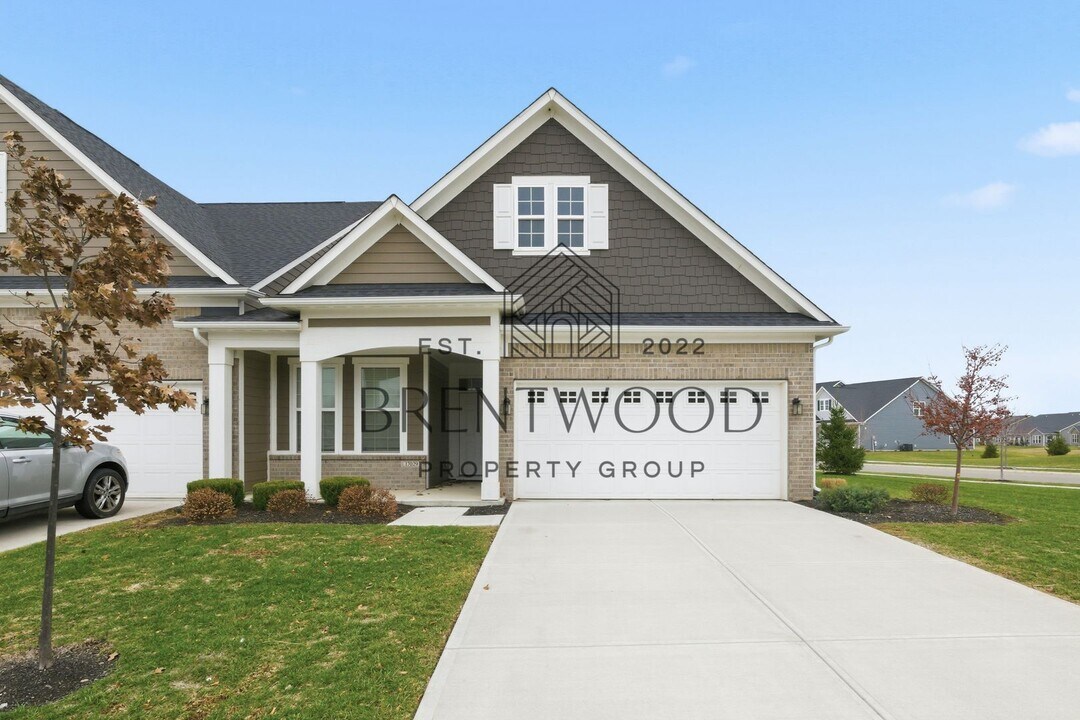 17029 Cole Evans Dr in Noblesville, IN - Building Photo