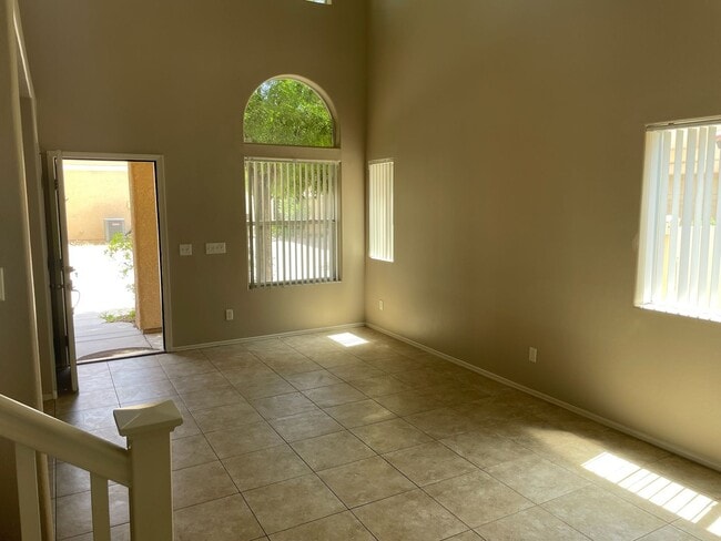 951 Cantabria Heights Ave in Las Vegas, NV - Building Photo - Building Photo