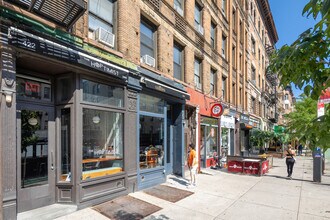 420-428 Amsterdam Ave in New York, NY - Building Photo - Building Photo