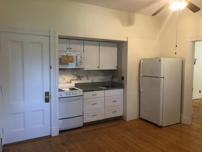 143 Pleasant St, Unit 1-J