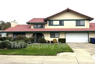 2 Polvadera Ct in Sacramento, CA - Building Photo