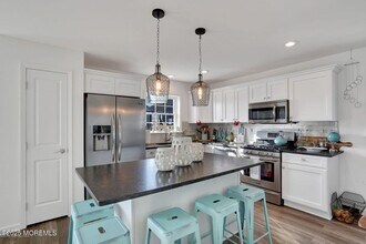 304 6th Ave in Seaside Heights, NJ - Building Photo - Building Photo