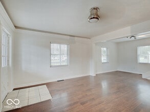1035 Helen Dr in Indianapolis, IN - Building Photo - Building Photo