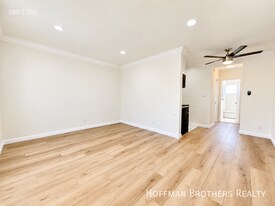 14024 Oxnard St, Unit 21 in Los Angeles, CA - Building Photo