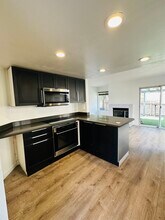 2089 Manzana Way in San Diego, CA - Building Photo - Building Photo
