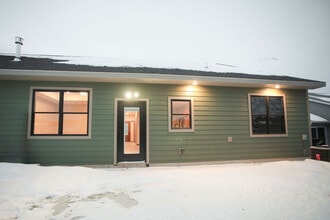 1926 W 6th St in New Richmond, WI - Building Photo - Building Photo