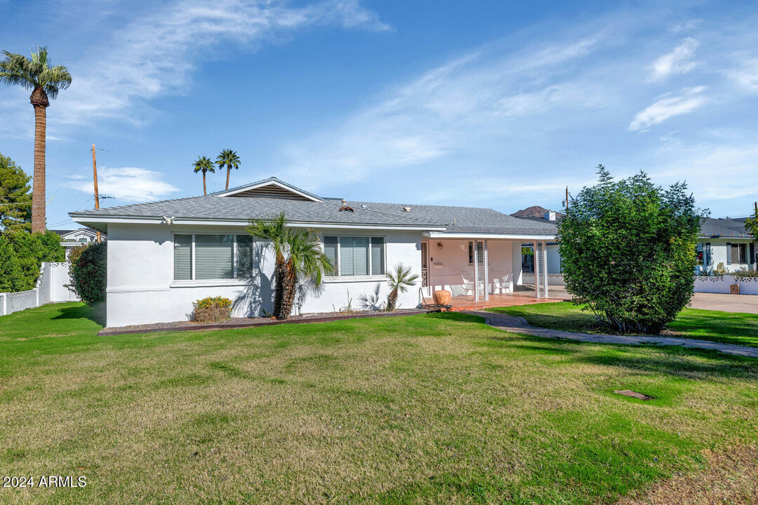 4222 E Indianola Ave in Phoenix, AZ - Foto de edificio