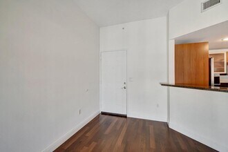 610 Clematis St in West Palm Beach, FL - Building Photo - Building Photo