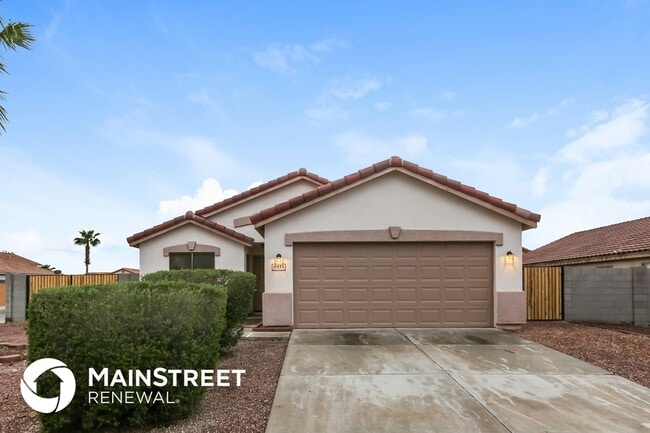 property at 11851 W Roanoke Ave
