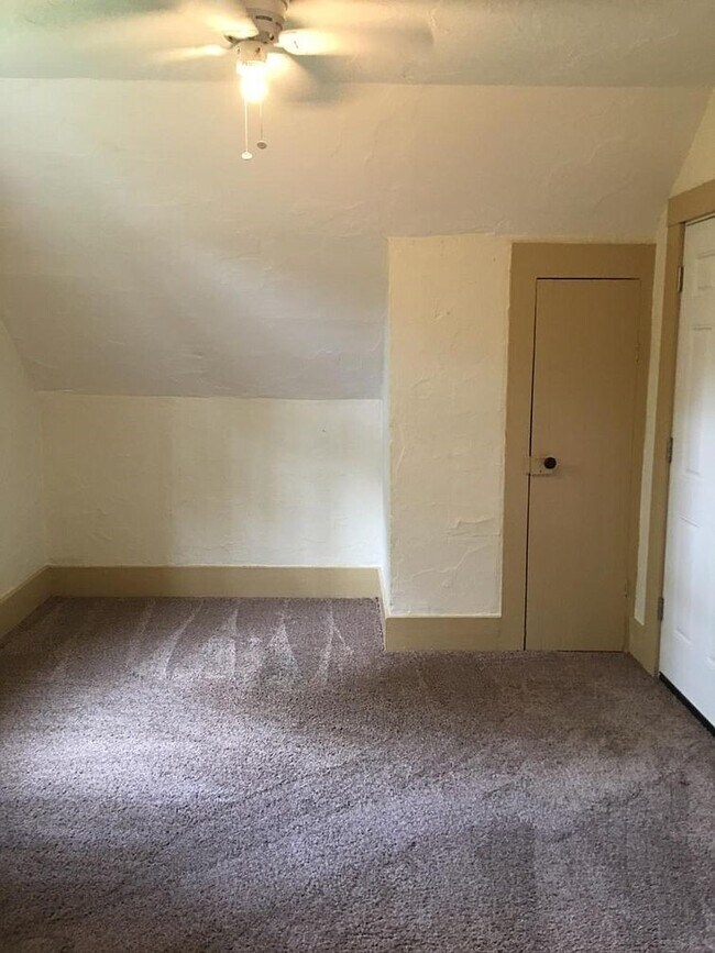 506 N McKean St Apartments and Nearby Butler Apartments For Rent